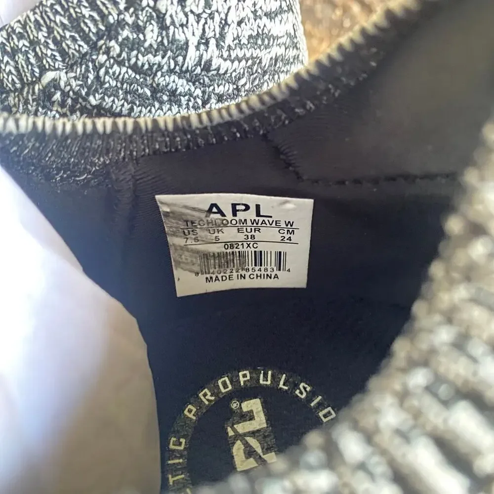 APL Techloom Wave Sneakers Snoes Heather Black/Pristine/Melange Womens 7.5